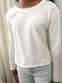 CREAM LONG SLEEVE HEART APPLIQUE TOP