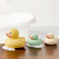 ITZY DUCK FAMILY™ BATH TOYS