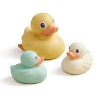 ITZY DUCK FAMILY™ BATH TOYS