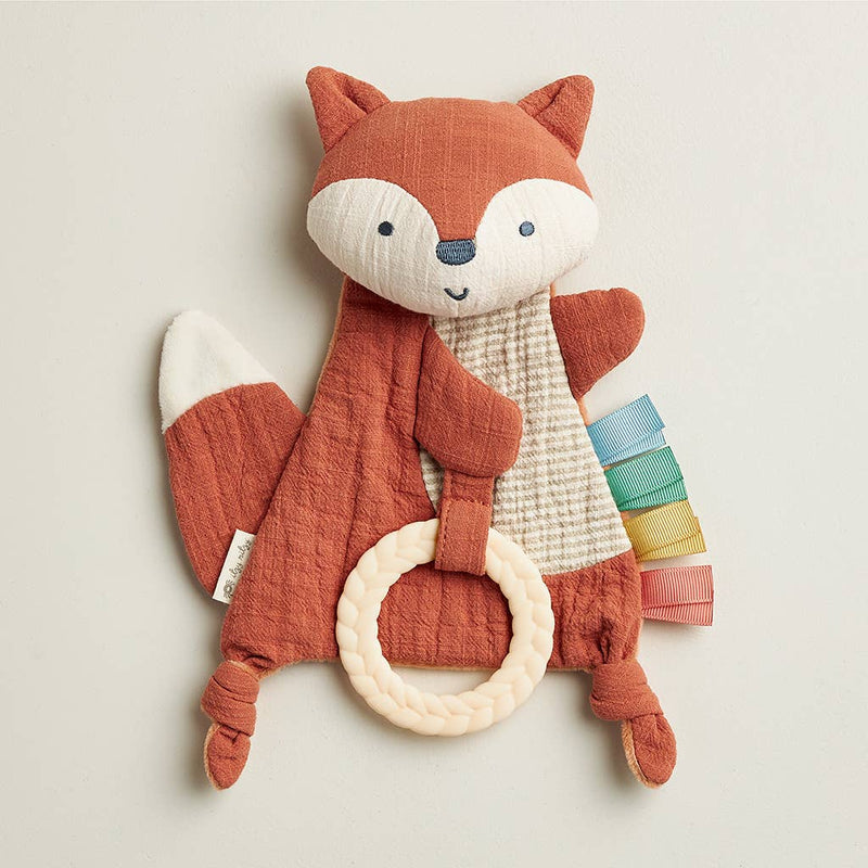 FOX BITZY CRINKLE SENSORY TOWY WITH TEETHER