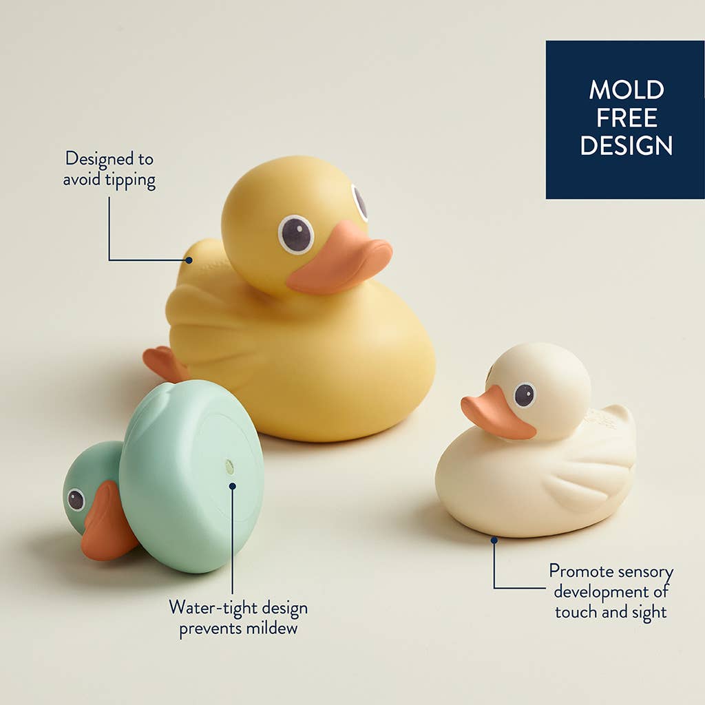 ITZY DUCK FAMILY™ BATH TOYS